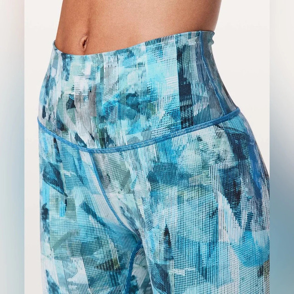 Lululemon Wunder Under Crop Hi-Rise 21" Sun Dazed Multi Blue Leggings Size 4 - Picture 3 of 7